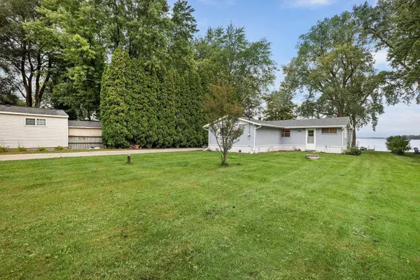 N9336 Idle Hour Drive, Randolph, WI 53956