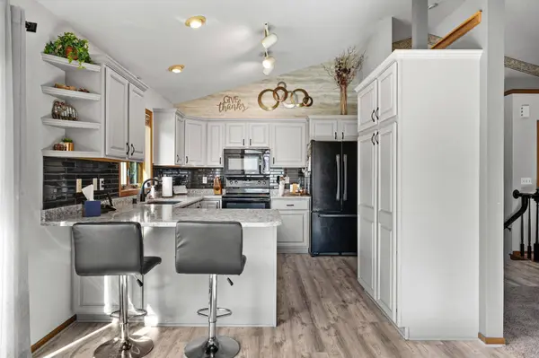 1122 Virdon Drive, Sun Prairie, WI 53590