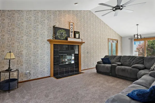 1122 Virdon Drive, Sun Prairie, WI 53590