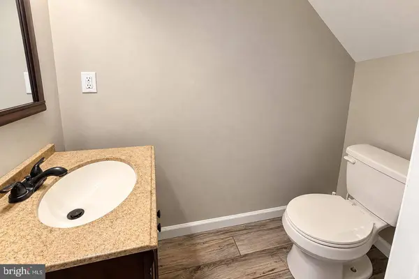 7 MADELEY CT, Sicklerville, NJ 08081