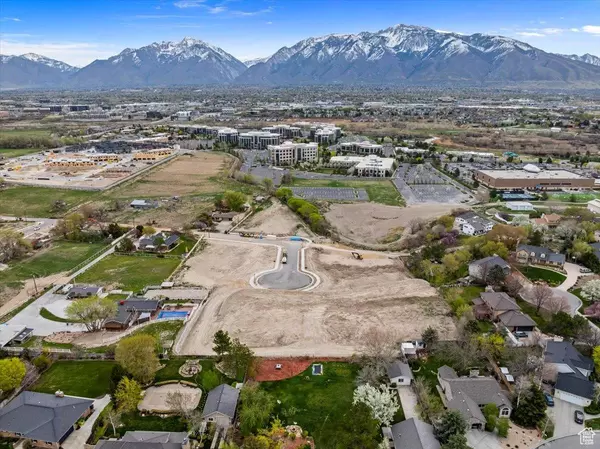 1085 W KINGS LANDING CT S #6, South Jordan, UT 84095