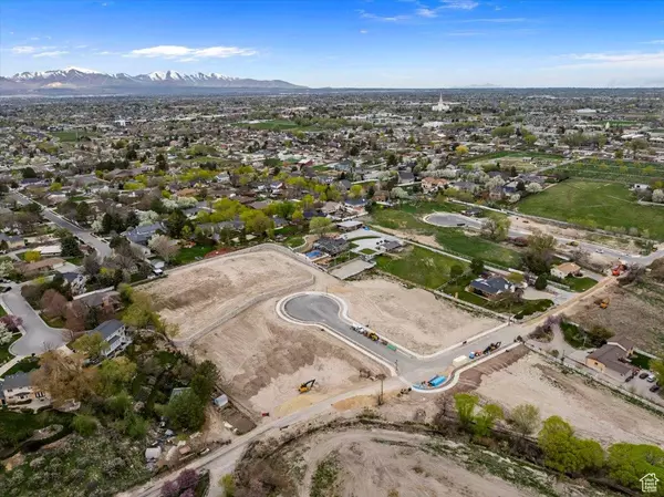 1097 W KINGS LANDING CT #1, South Jordan, UT 84095