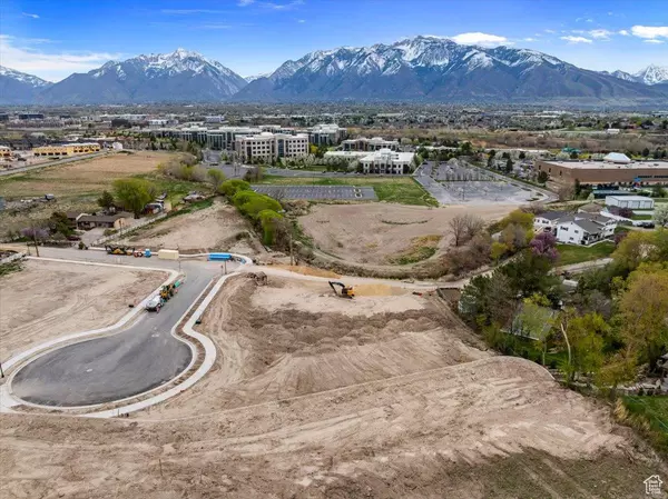 1097 W KINGS LANDING CT #1, South Jordan, UT 84095