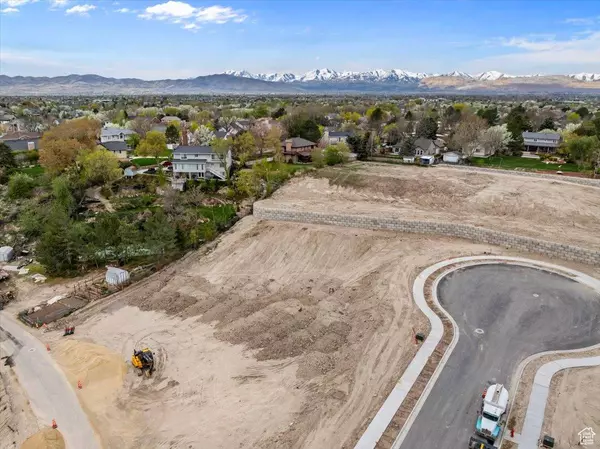 1097 W KINGS LANDING CT #1, South Jordan, UT 84095