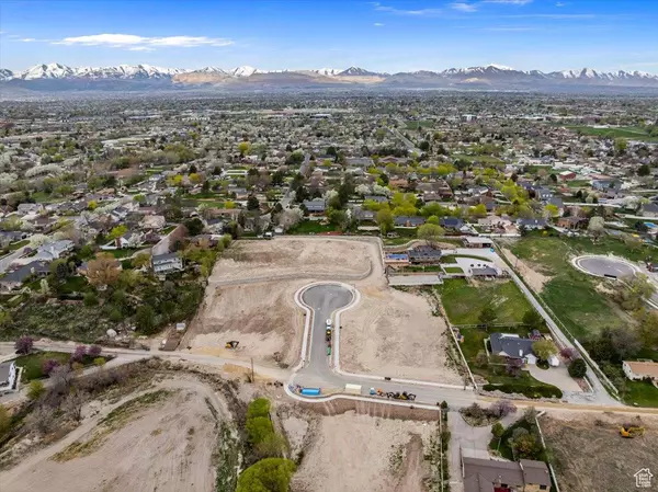 1097 W KINGS LANDING CT #1, South Jordan, UT 84095