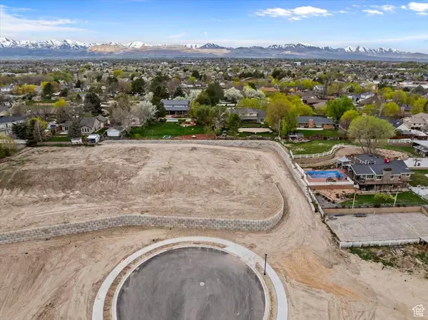 1097 W KINGS LANDING CT #1, South Jordan, UT 84095