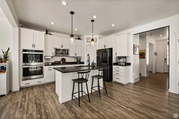 7940 N SEATTLE SLEW RD E #701, Eagle Mountain, UT 84005