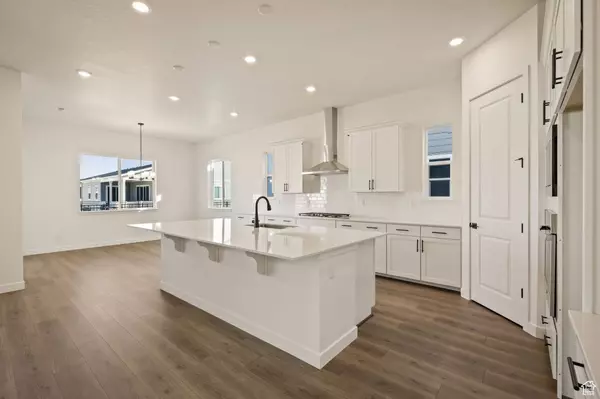 272 E POLARIS DR #111, Saratoga Springs, UT 84045