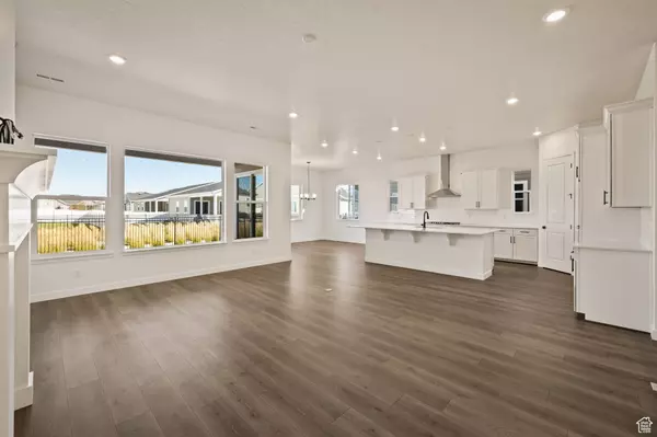 272 E POLARIS DR #111, Saratoga Springs, UT 84045