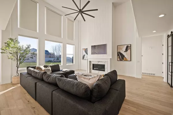 6447 W SUNRISE DR, Highland, UT 84003