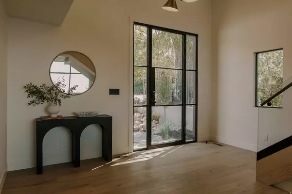 2244 S LAKELINE CIR, Salt Lake City, UT 84109