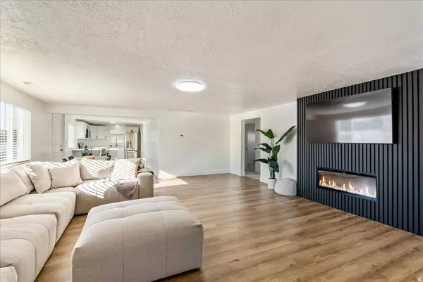 1977 N 1300 W, Pleasant Grove, UT 84062