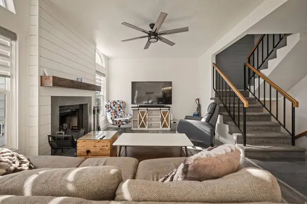 3103 W MEADOW GREEN WAY S, West Jordan, UT 84088