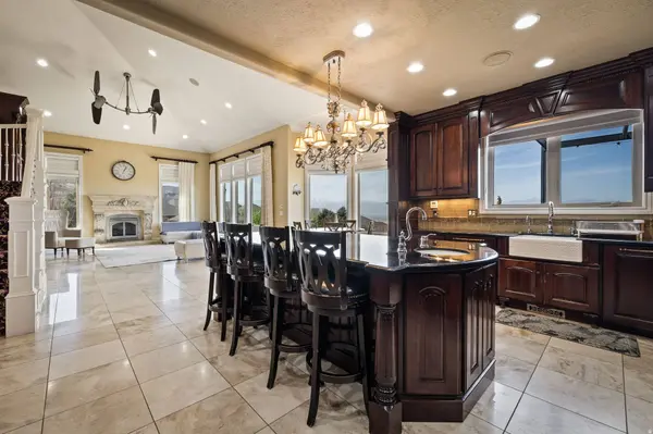 14032 S CANYON VISTA LN E, Draper, UT 84020