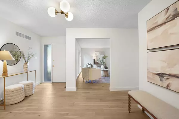 Ellisville, MO 63011-2057,342 Clayton Trails Dr