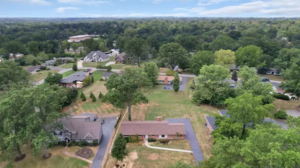 St Louis, MO 63141-7852,40 Country Fair Ln