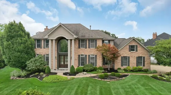 2167 Riding Trail Dr, Chesterfield, MO 63005-5401