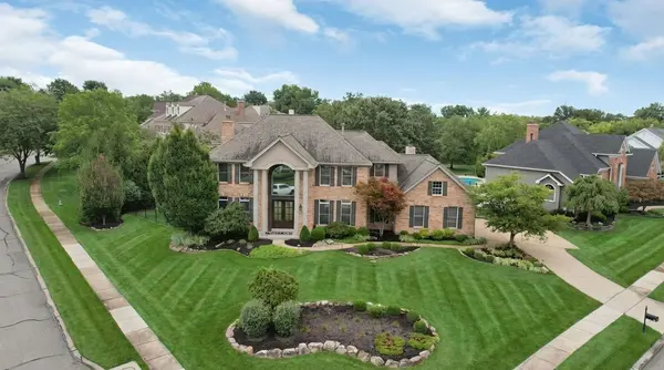 2167 Riding Trail Dr, Chesterfield, MO 63005-5401