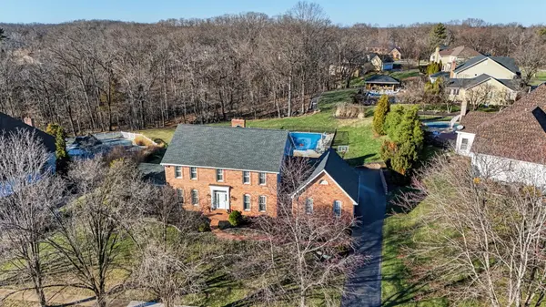 16427 Brandsford Pt, Chesterfield, MO 63005-4548