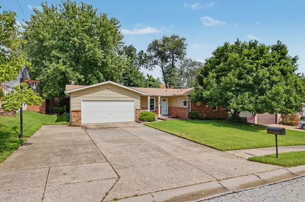149 Hunters Rdg, St Charles, MO 63301-0425
