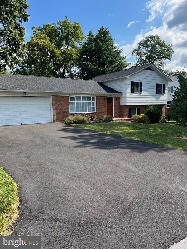 1104 MILROY CT, Winchester, VA 22601