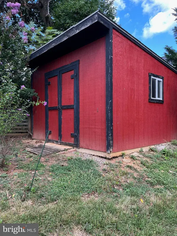 1104 MILROY CT, Winchester, VA 22601