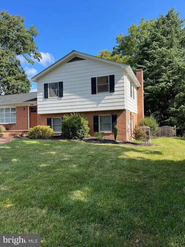 1104 MILROY CT, Winchester, VA 22601