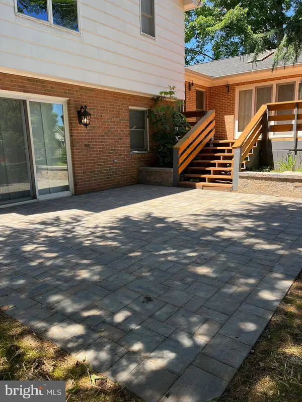 1104 MILROY CT, Winchester, VA 22601