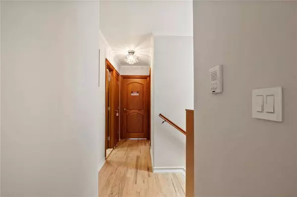 24 Cove LN #10A, Brooklyn, NY 11234