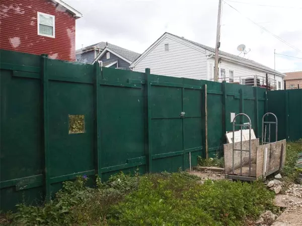 16A Dunne PL, Brooklyn, NY 11235