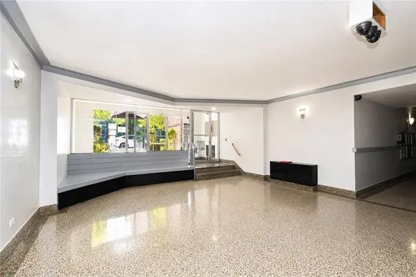 9040 Fort Hamilton Pkwy #1D, Brooklyn, NY 11209
