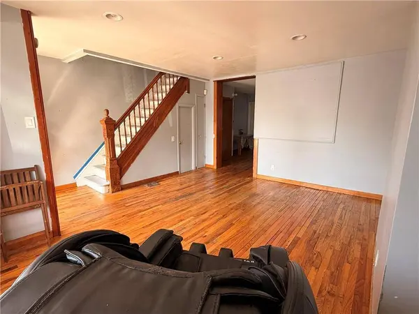 88-25 75 ST, Brooklyn, NY 11421