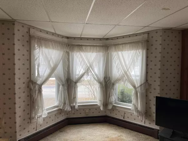 112 Pleasant ST, Franklin, NH 03235