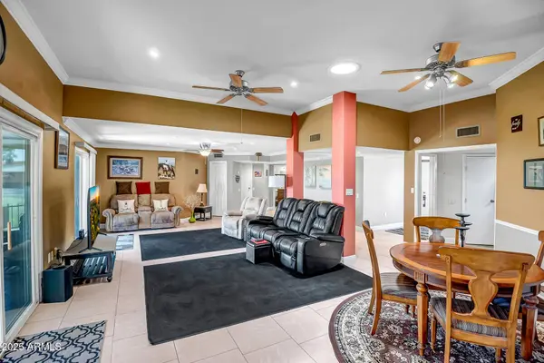 10643 W PINEAIRE Drive W, Sun City, AZ 85351