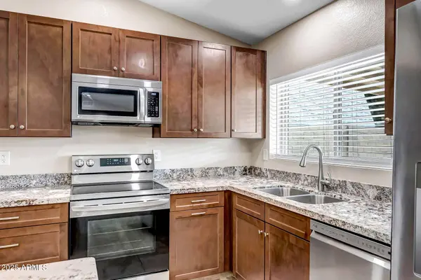 11231 N 77TH Drive, Peoria, AZ 85345