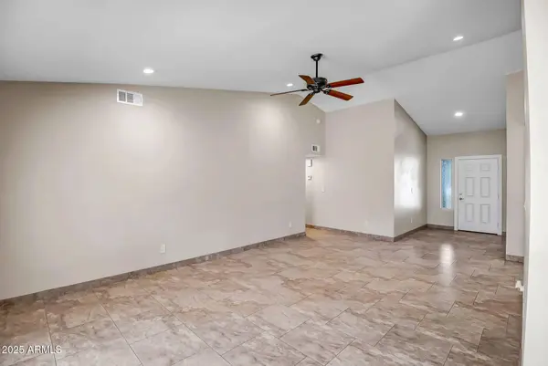 11231 N 77TH Drive, Peoria, AZ 85345