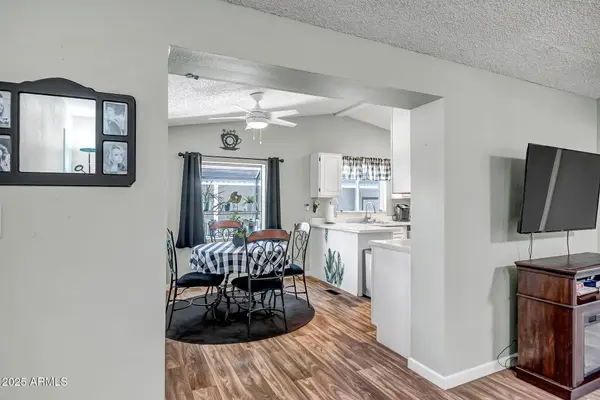 3901 E PINNACLE PEAK Road #323, Phoenix, AZ 85050