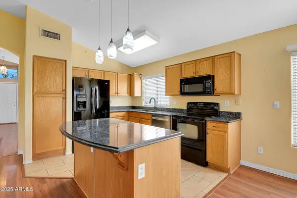 15792 N NAEGEL Drive, Surprise, AZ 85374