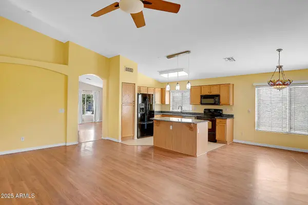 15792 N NAEGEL Drive, Surprise, AZ 85374