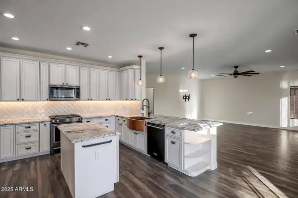 9569 W REDBIRD Road, Peoria, AZ 85383