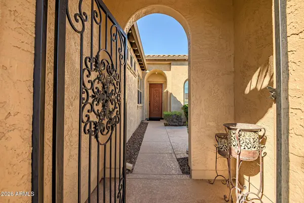 12588 W MAYA Way, Peoria, AZ 85383
