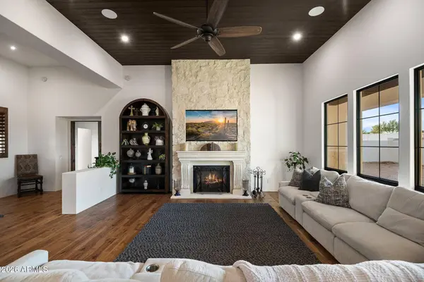 7436 W CALAVAR Road, Peoria, AZ 85381