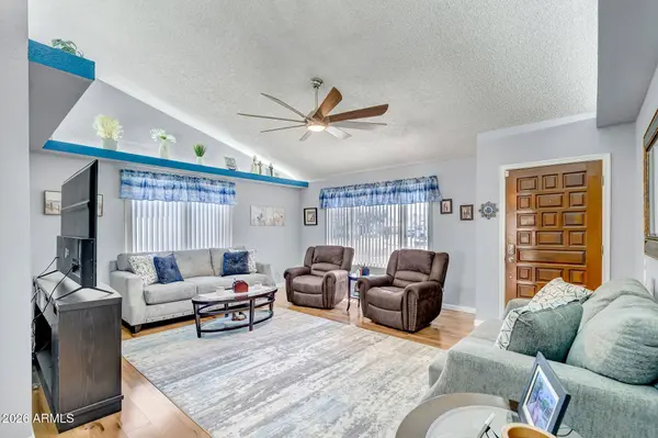 7940 W WILLOW Avenue, Peoria, AZ 85381