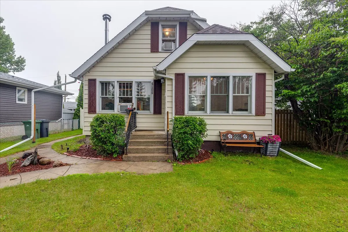 5105 53 Ave, Ponoka, AB T4J 1H4