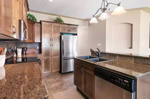 4603 Ryders Ridge BLVD #2, Sylvan Lake, AB T4S 0G6