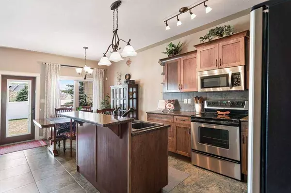 4603 Ryders Ridge BLVD #2, Sylvan Lake, AB T4S 0G6