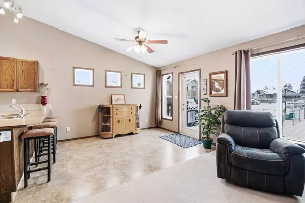 14 Winston PL, Blackfalds, AB T4M 0K8