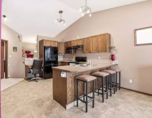 14 Winston PL, Blackfalds, AB T4M 0K8