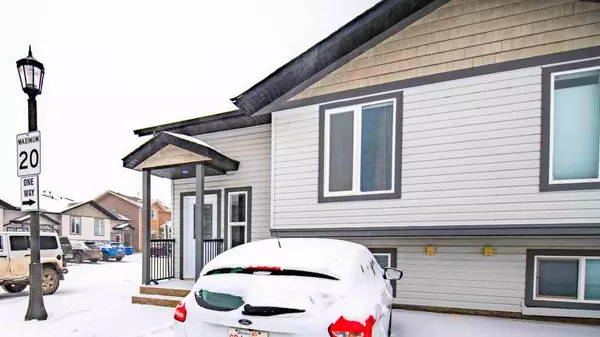14 Winston PL, Blackfalds, AB T4M 0K8
