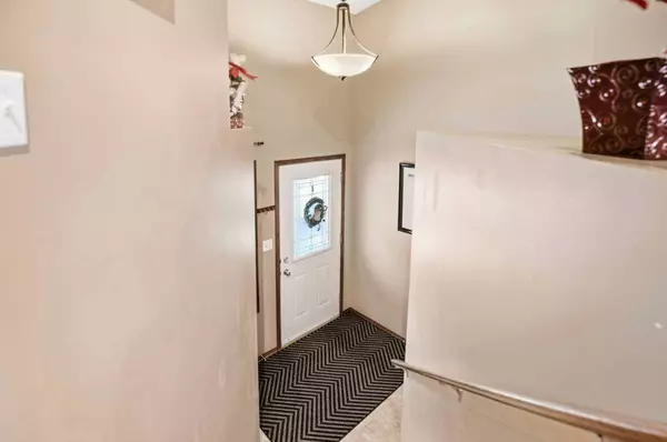 14 Winston PL, Blackfalds, AB T4M 0K8